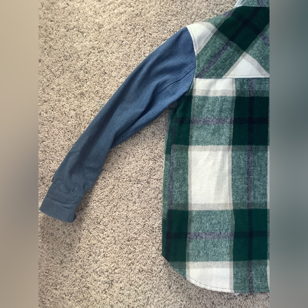 Altar’d State Flannel - Picture 10 of 15